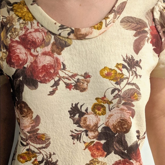 Zara Flower Top - Picture 2 of 3
